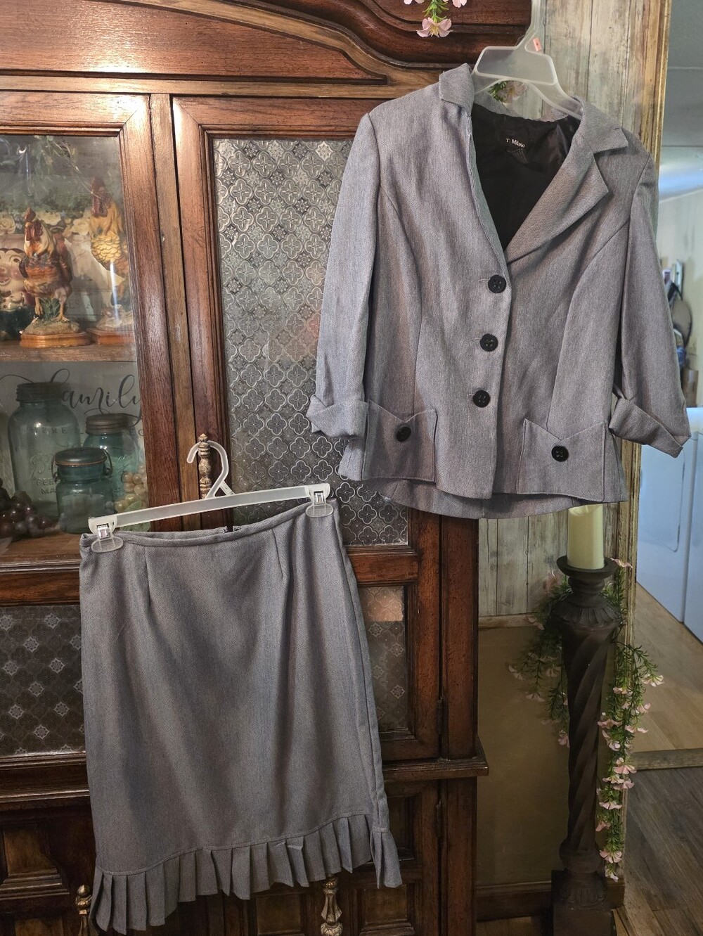 T-Milano Gray Two-Piece Skirt Set with Pleated Hem (10) LIKE New